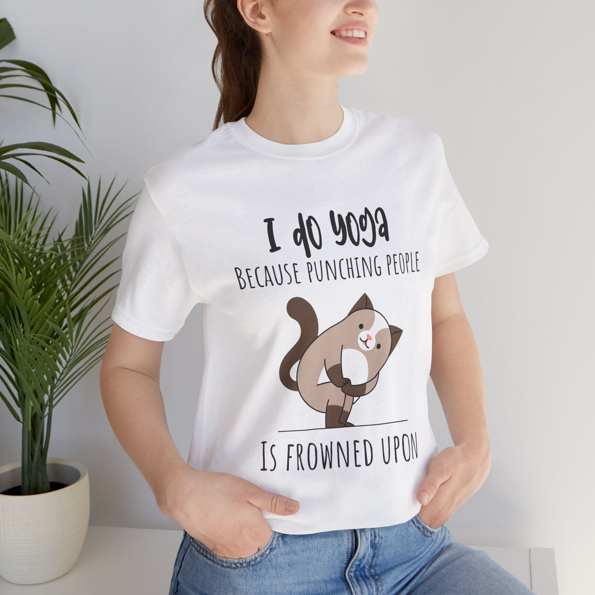 I do Yoga because punching people is frowned upon T-shirt Yoga Cat Humor Unisex Tee