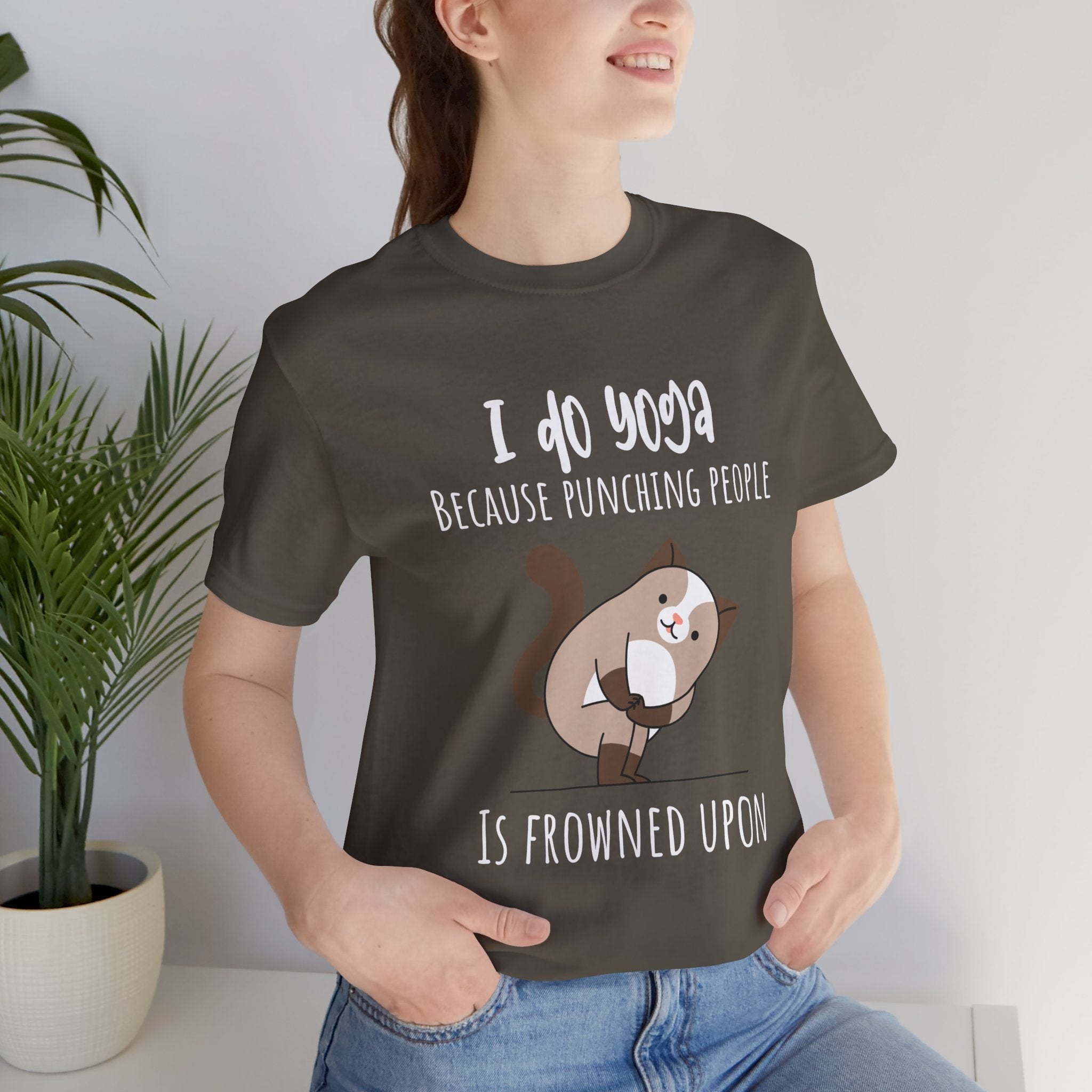 I do Yoga because punching people is frowned upon T-shirt Yoga Cat Humor Unisex Tee
